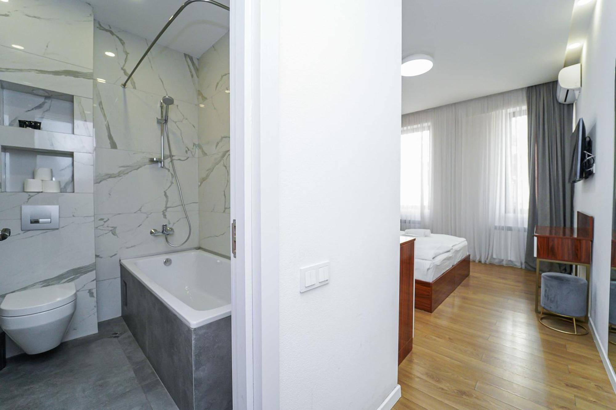 Hotel Type Rooms On Avenue Melikishvili, City Center Tbilisi Ngoại thất bức ảnh